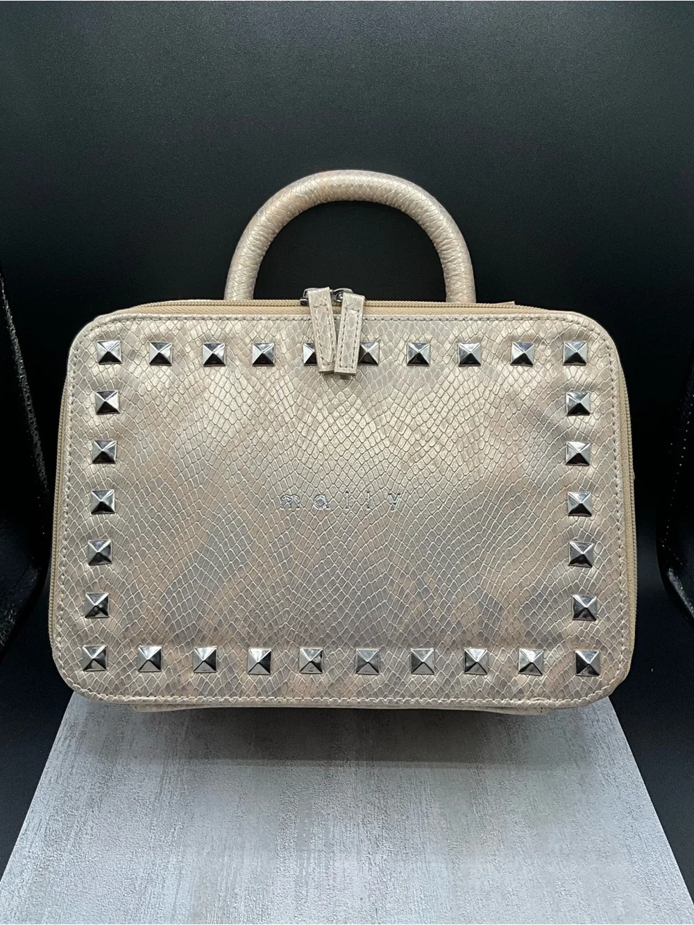 Mally Beauty metallic taupe